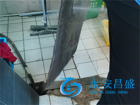 維護(hù)企業(yè)室內(nèi)空氣質(zhì)量 定期清洗中央空調(diào)通風(fēng)管道 確?？諝獬Ｐ?></a></div>
                      <div   id=